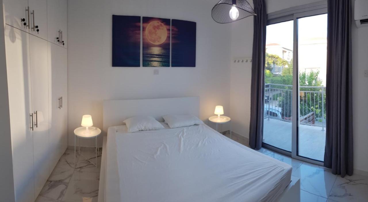 Eros Maisonette In Latchi Area Just 700 Meters Or One-Minute Drive From Polis Municipal Beach Extérieur photo