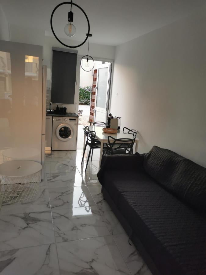 Eros Maisonette In Latchi Area Just 700 Meters Or One-Minute Drive From Polis Municipal Beach Extérieur photo